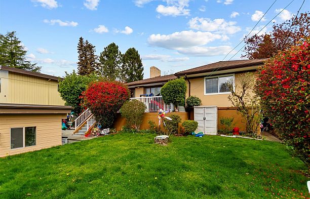 768 W 53rd Avenue South Cambie