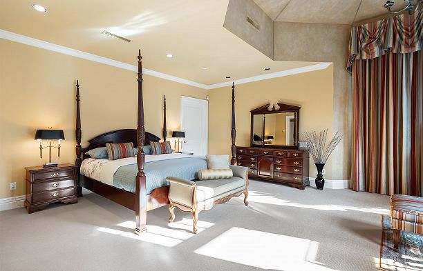 3937 Osler Street Shaughnessy