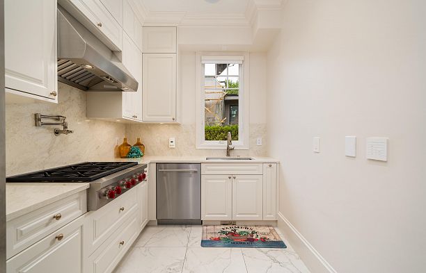 1475 Matthews Avenue Shaughnessy
