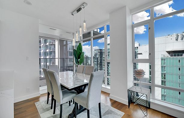 1904 1616 Bayshore Drive Coal Harbour