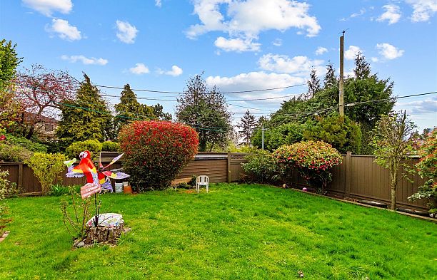 768 W 53rd Avenue South Cambie