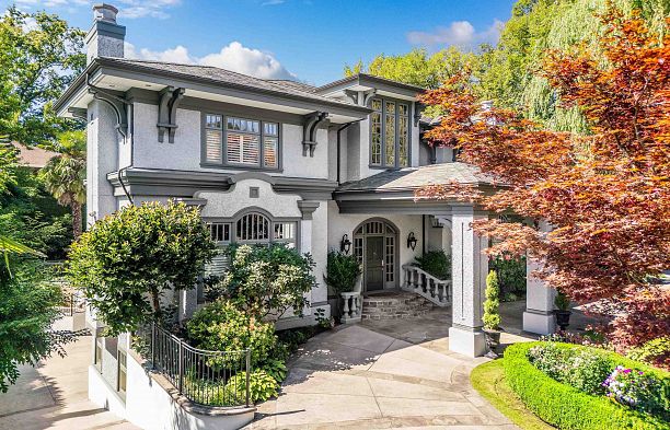 3937 Osler Street Shaughnessy