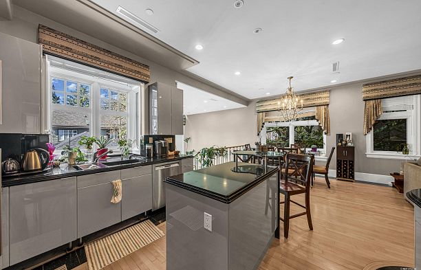 5885 Angus Drive South Granville