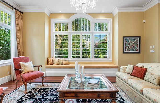 3937 Osler Street Shaughnessy