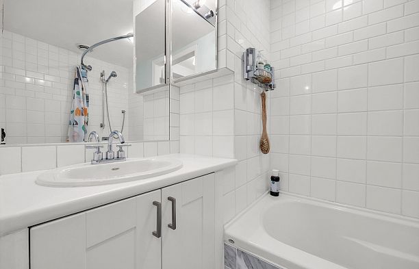 701 6026 Tisdall Street Oakridge VW