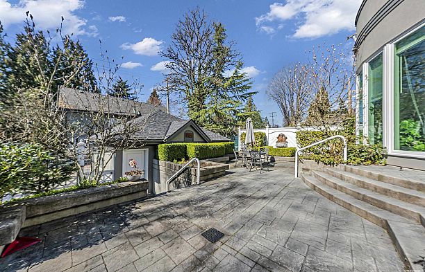 5885 Angus Drive South Granville