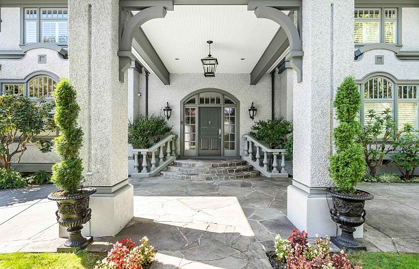 3937 Osler Street Shaughnessy