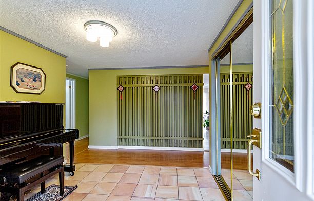 768 W 53rd Avenue South Cambie