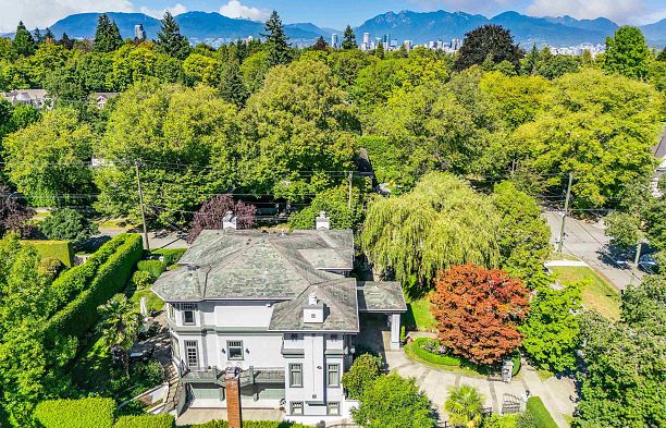 3937 Osler Street Shaughnessy