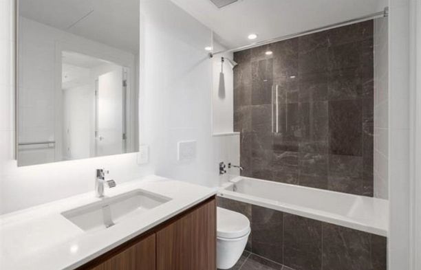 202 375 W 59th Avenue South Cambie