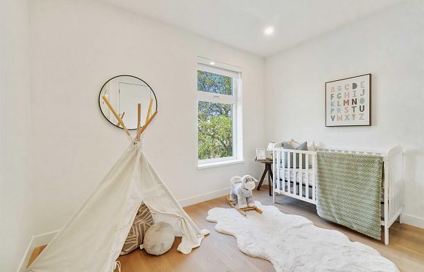 1 2750 W 19th Avenue Arbutus