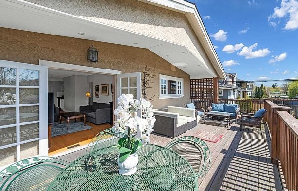3178 W 16th Avenue Arbutus