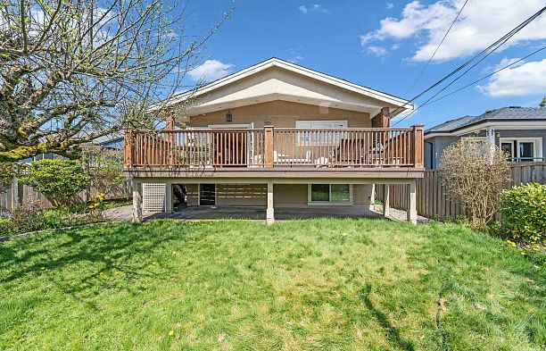 3178 W 16th Avenue Arbutus