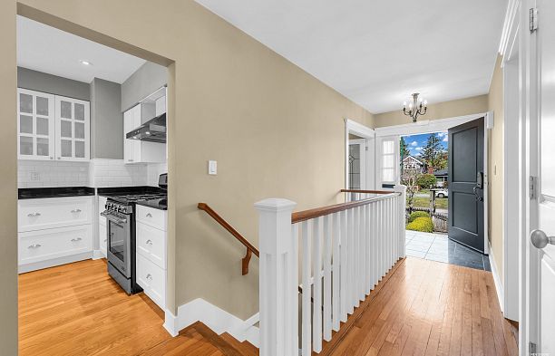 3178 W 16th Avenue Arbutus