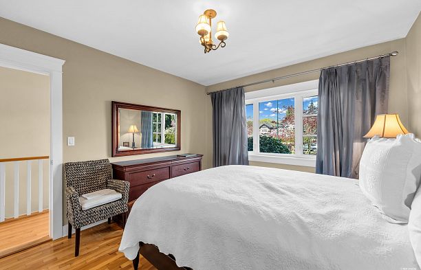 3178 W 16th Avenue Arbutus