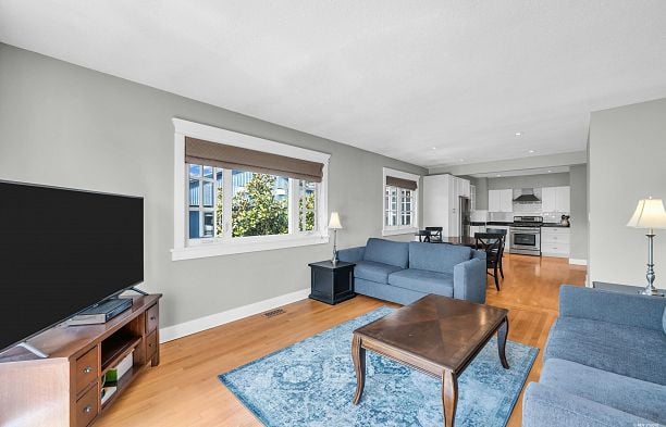 3178 W 16th Avenue Arbutus