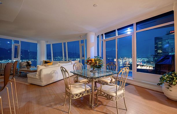 2502 1233 W Cordova Street Coal Harbour