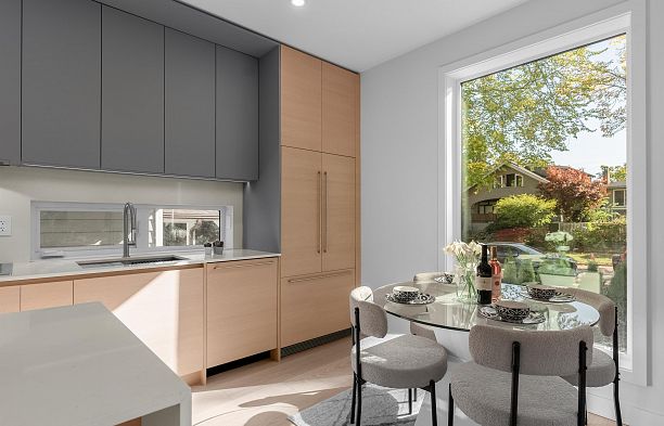 1 4215 W 13th Avenue Point Grey