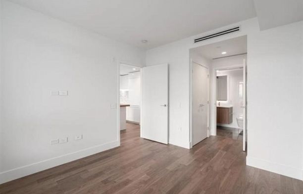 202 375 W 59th Avenue South Cambie