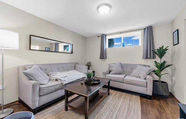 3178 W 16th Avenue Arbutus