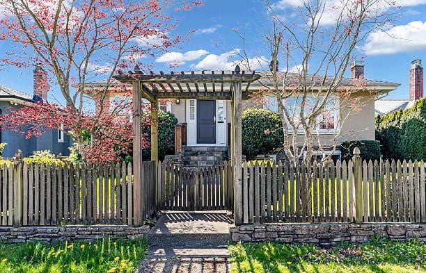 3178 W 16th Avenue Arbutus