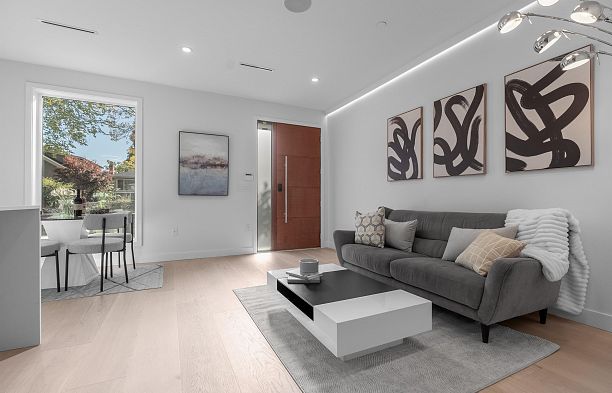 1 4215 W 13th Avenue Point Grey