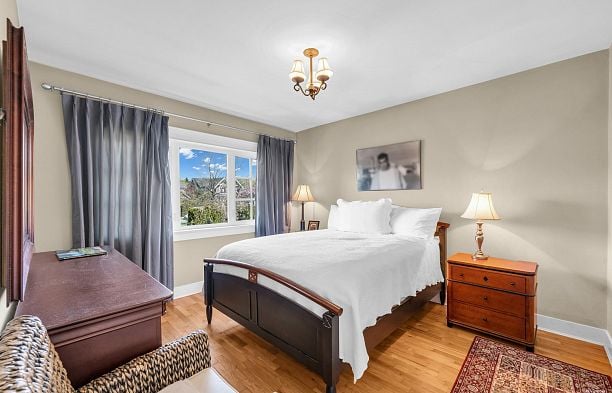 3178 W 16th Avenue Arbutus