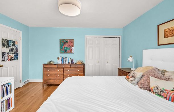 5750 Hudson Street South Granville