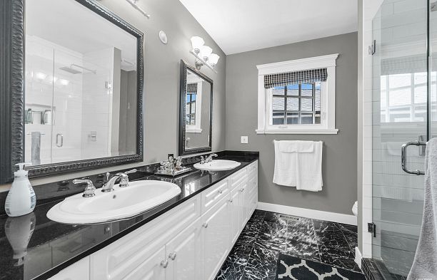 3178 W 16th Avenue Arbutus