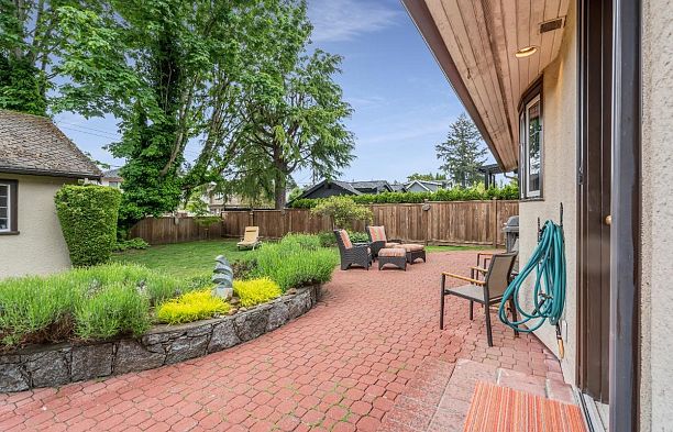 5750 Hudson Street South Granville
