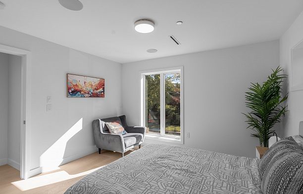 1 4215 W 13th Avenue Point Grey