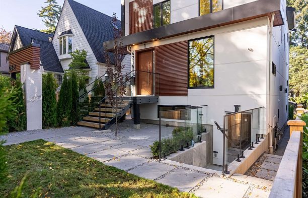 1 4215 W 13th Avenue Point Grey