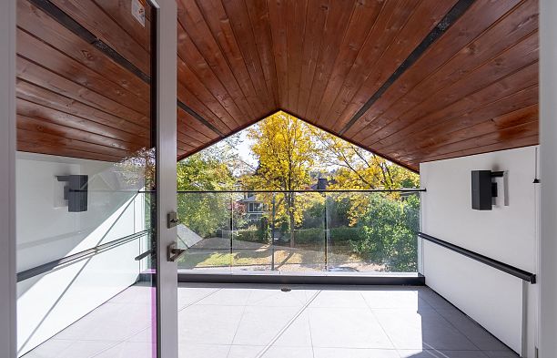 1 4215 W 13th Avenue Point Grey
