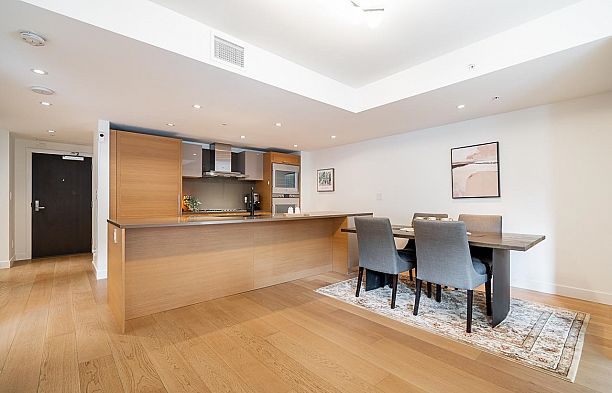 501 7228 Adera Street South Granville