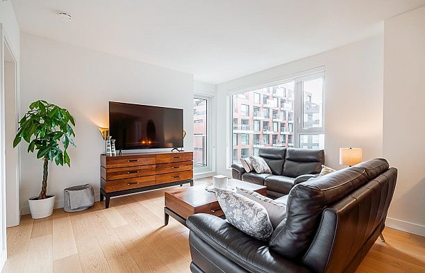 501 7228 Adera Street South Granville