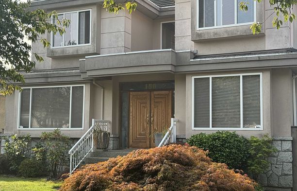 150 W 44th Avenue Oakridge VW