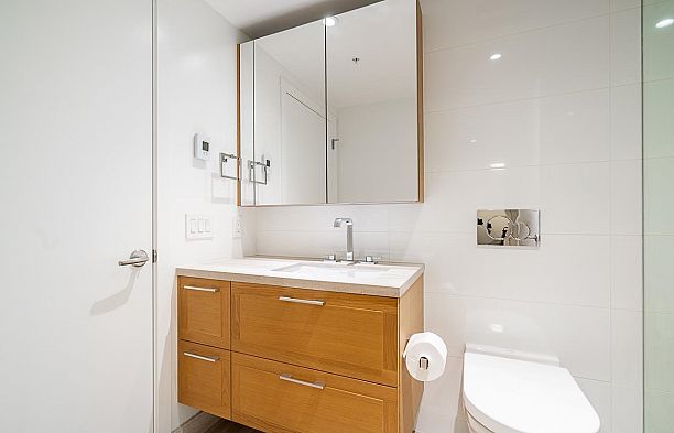 501 7228 Adera Street South Granville