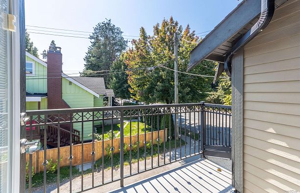 4698 W 11th Avenue Point Grey