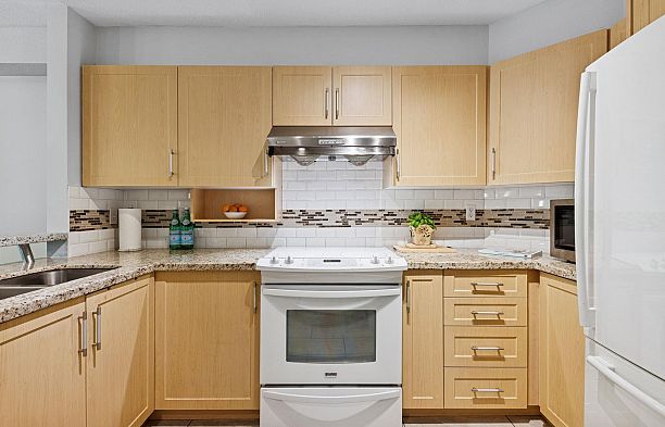 305 980 W 21 Avenue Cambie