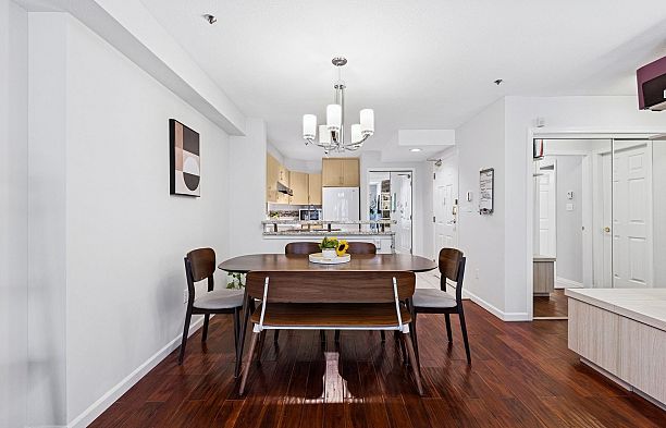 305 980 W 21 Avenue Cambie