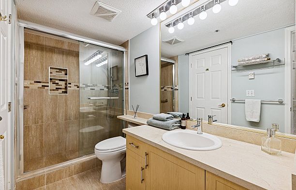 305 980 W 21 Avenue Cambie