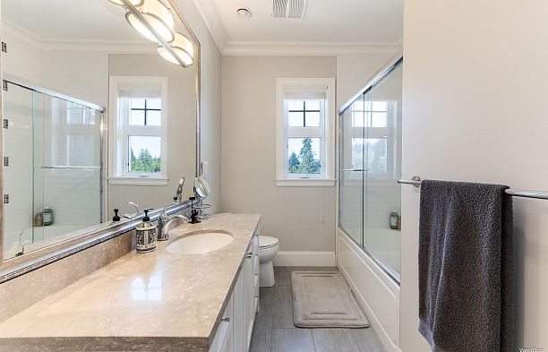 4698 W 11th Avenue Point Grey