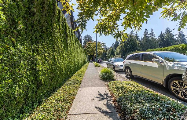 4698 W 11th Avenue Point Grey