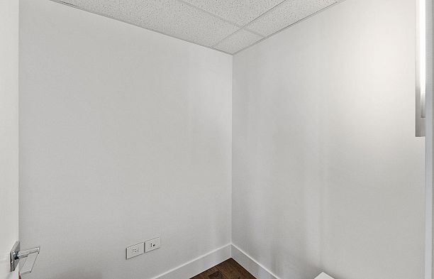 301 389 W 59th Avenue South Cambie