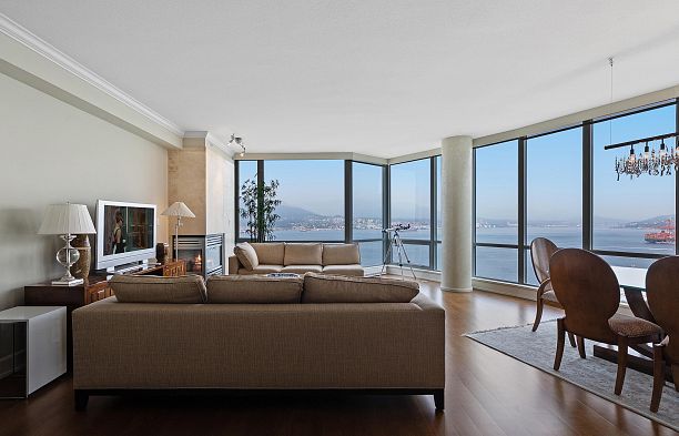 2502 323 Jervis Street Coal Harbour