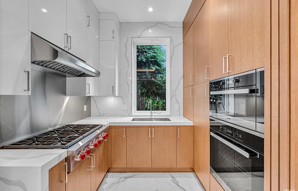 4465 Wallace Street Dunbar