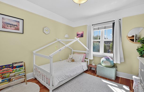 3658 W 26th Avenue Dunbar