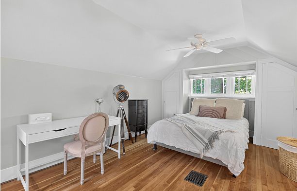 3658 W 26th Avenue Dunbar