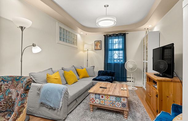 909 W 18th Avenue Cambie