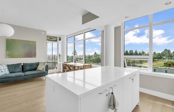 709 6383 Cambie Street Oakridge VW